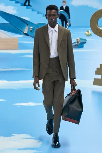 Look 4